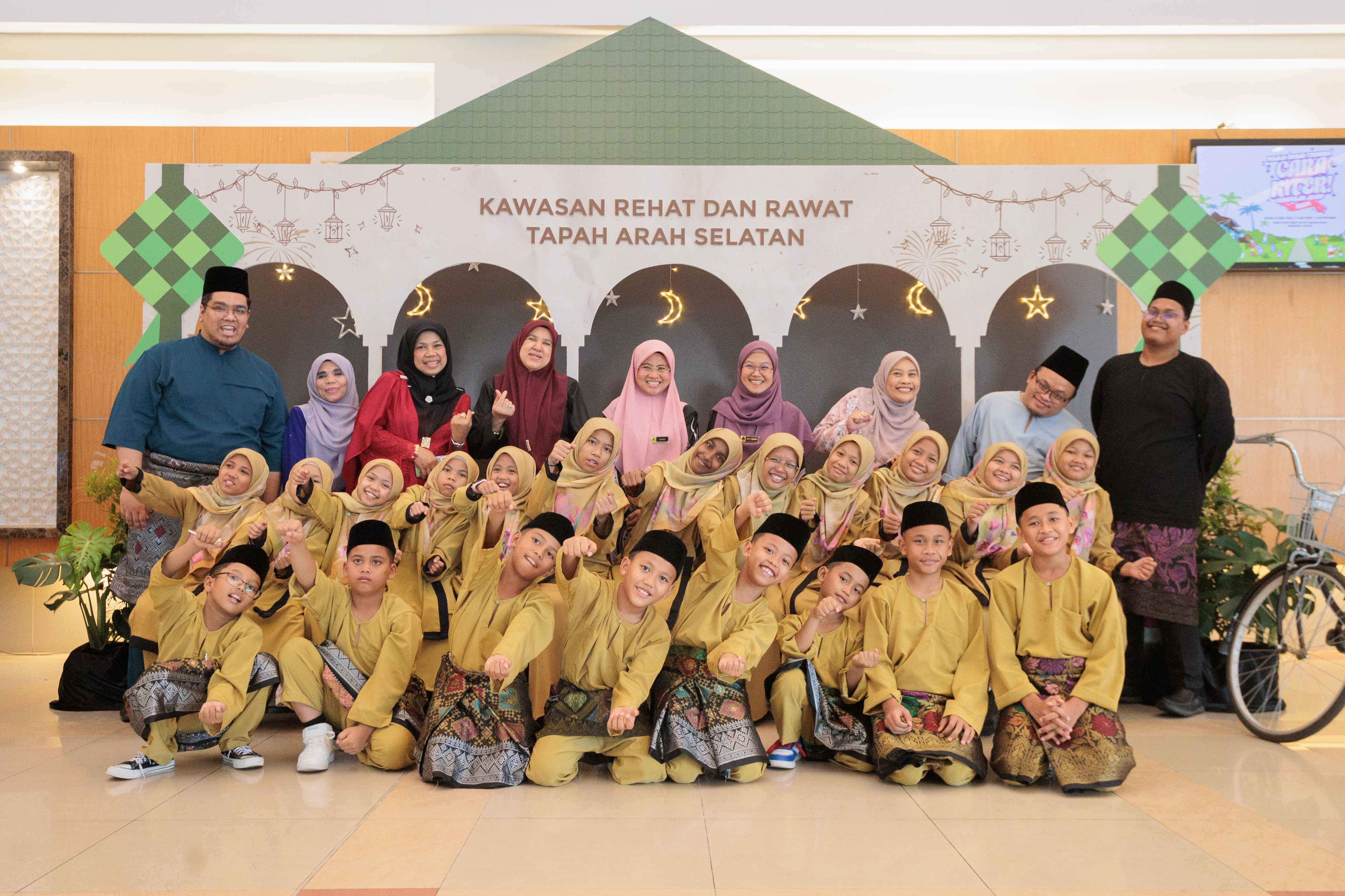 Sharing Joy During Raya